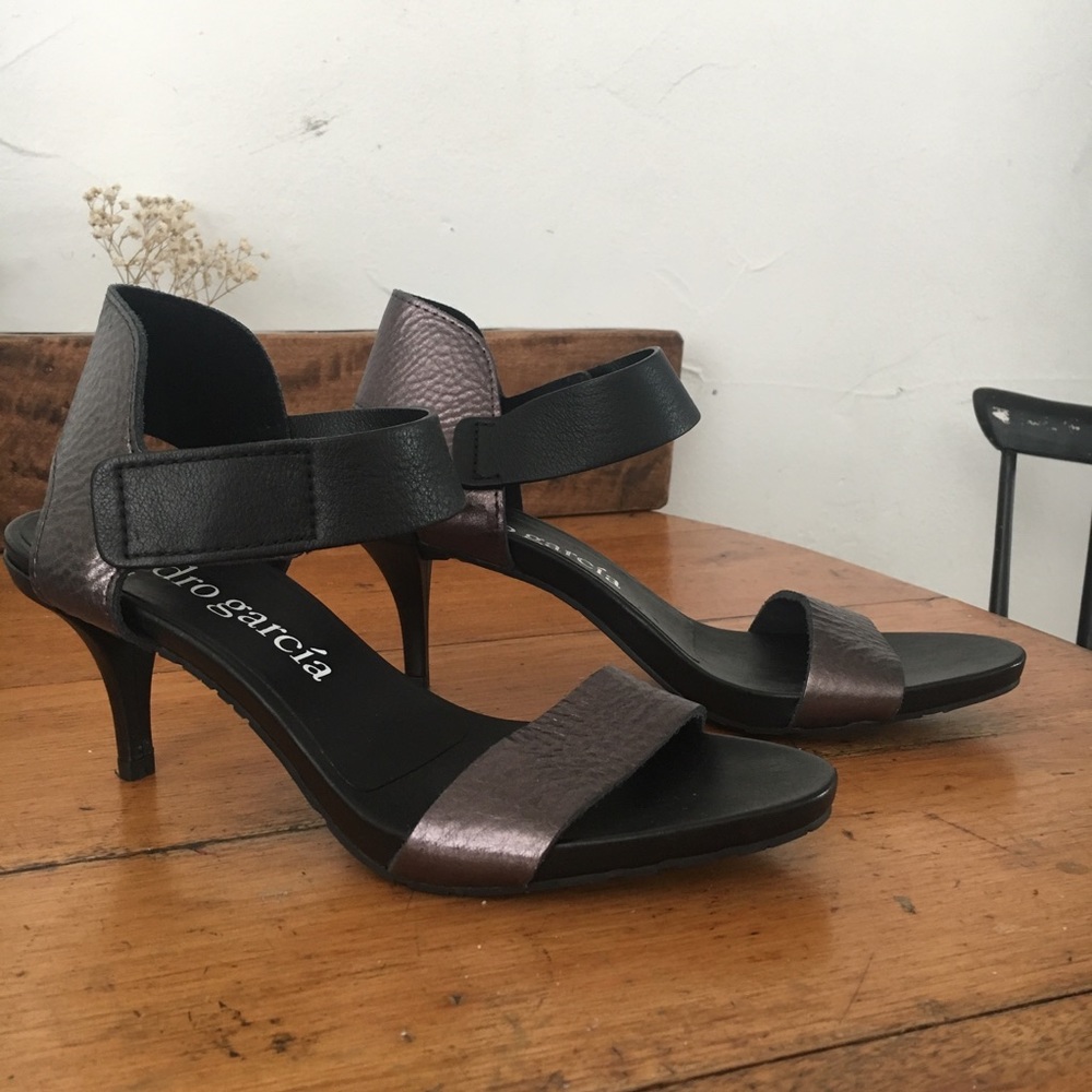 Pedro Garcia Winka Metallic-Leather Sandals